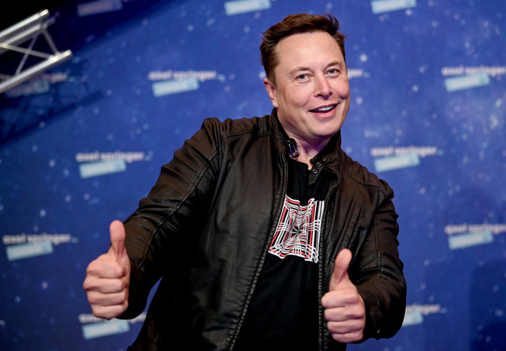 BERLIN, GERMANY DECEMBER 01:  SpaceX owner and Tesla CEO Elon Musk arrives on the red carpet for the Axel Springer Award 2020 on December 01, 2020 in Berlin, Germany.  (Photo by Britta Pedersen-Pool/Getty Images)