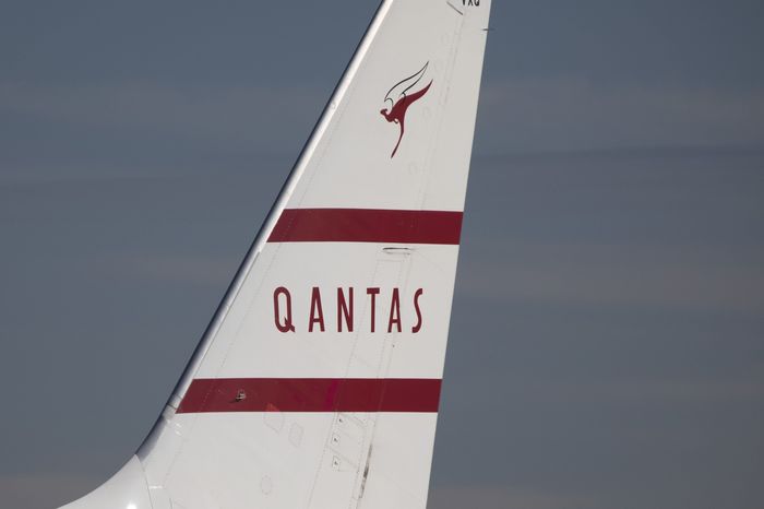 Qantas Airways has scrapped its attempt to acquire Alliance Aviation Services. PHOTO: BRENT LEWIN/BLOOMBERG NEWS