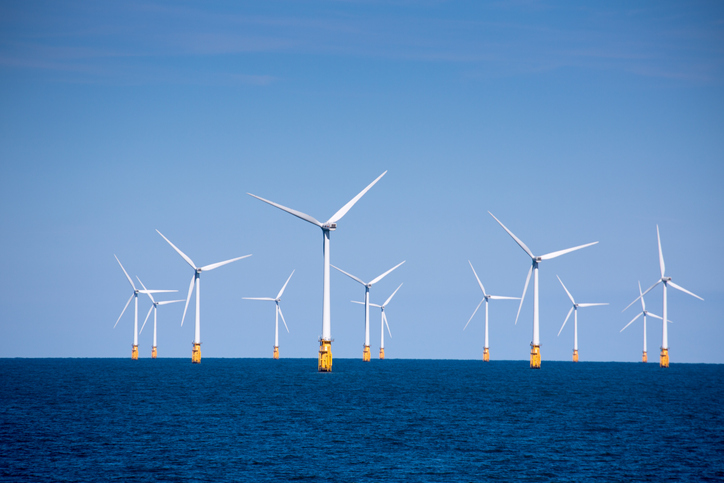Wind turbines at London Array offshore wind park, North Sea, near England, United Kingdom. Credit:	Holger Leue/Getty