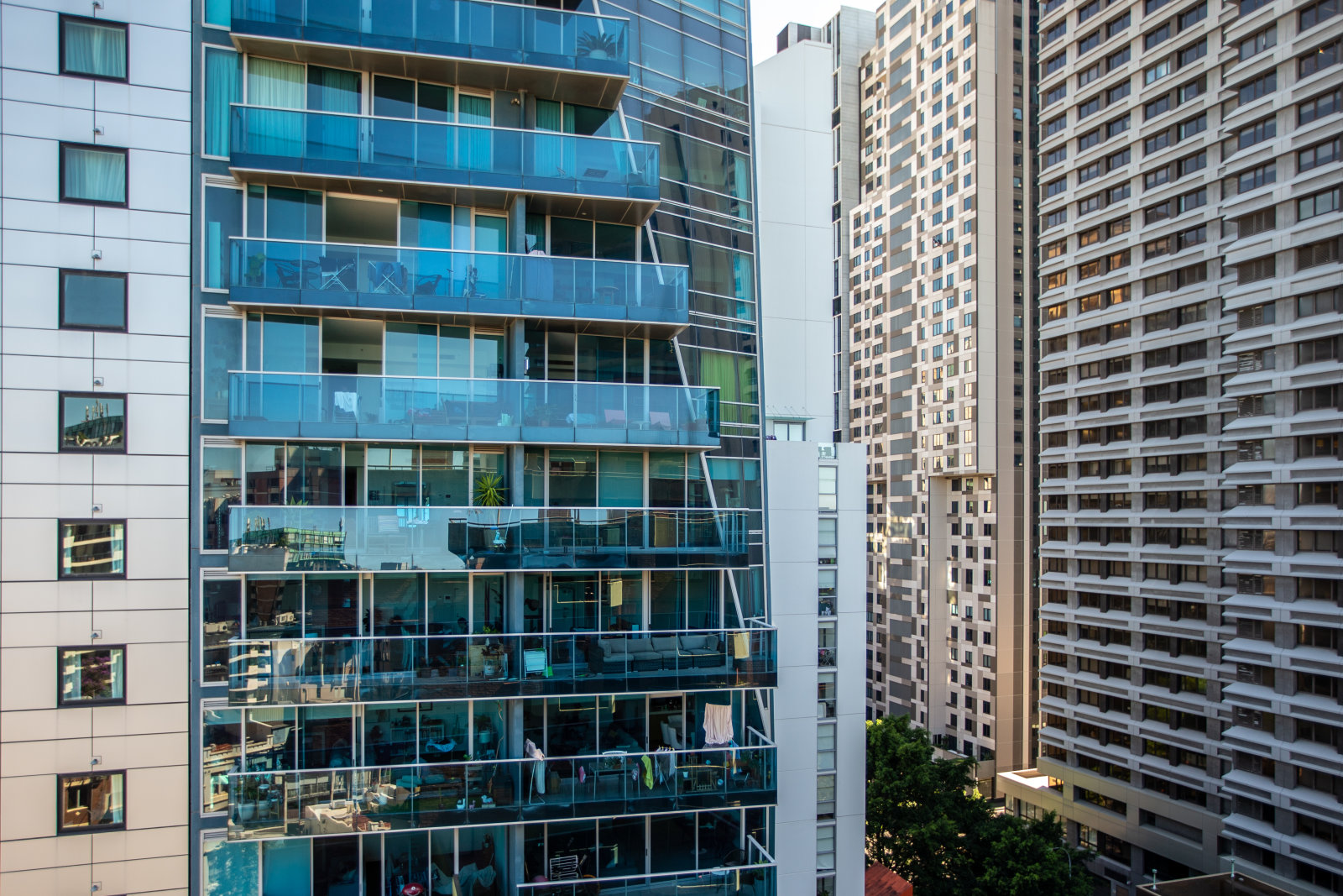 Wentworth Towers
17-25 Wentworth Avenue, Sydney - 11th April 2022. The Smart Green Apartments programme is a scheme designed by the City of Sydney to improve the cost-effectiveness and environmental performance of apartment buildings. Photo by Katherine Griffiths