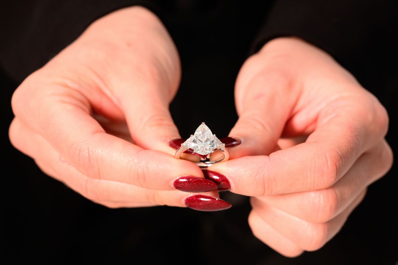 31 Best Places to Buy an Engagement Ring in Melbourne | Man of Many