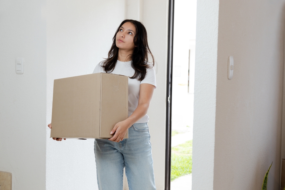 More single women are buying property in Australia, a new report reveals. Image: Shutterstock 