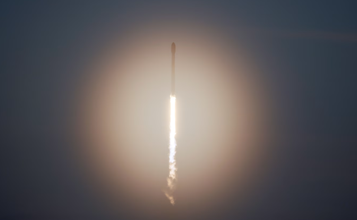 A SpaceX Falcon 9 rocket flies into space in Florida. Joe Raedle/Getty Images
